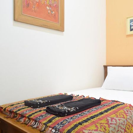 The Cabin Hotel Ambasador Yogyakarta Bagian luar foto
